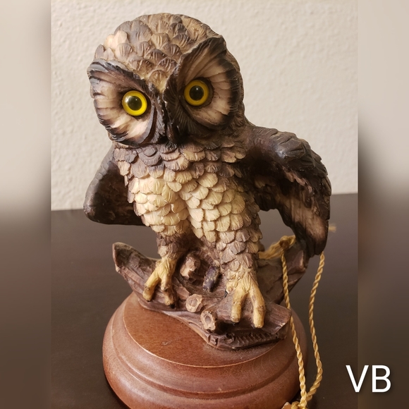 Vintage Capodimonte Santini Owl Figurine With Cert